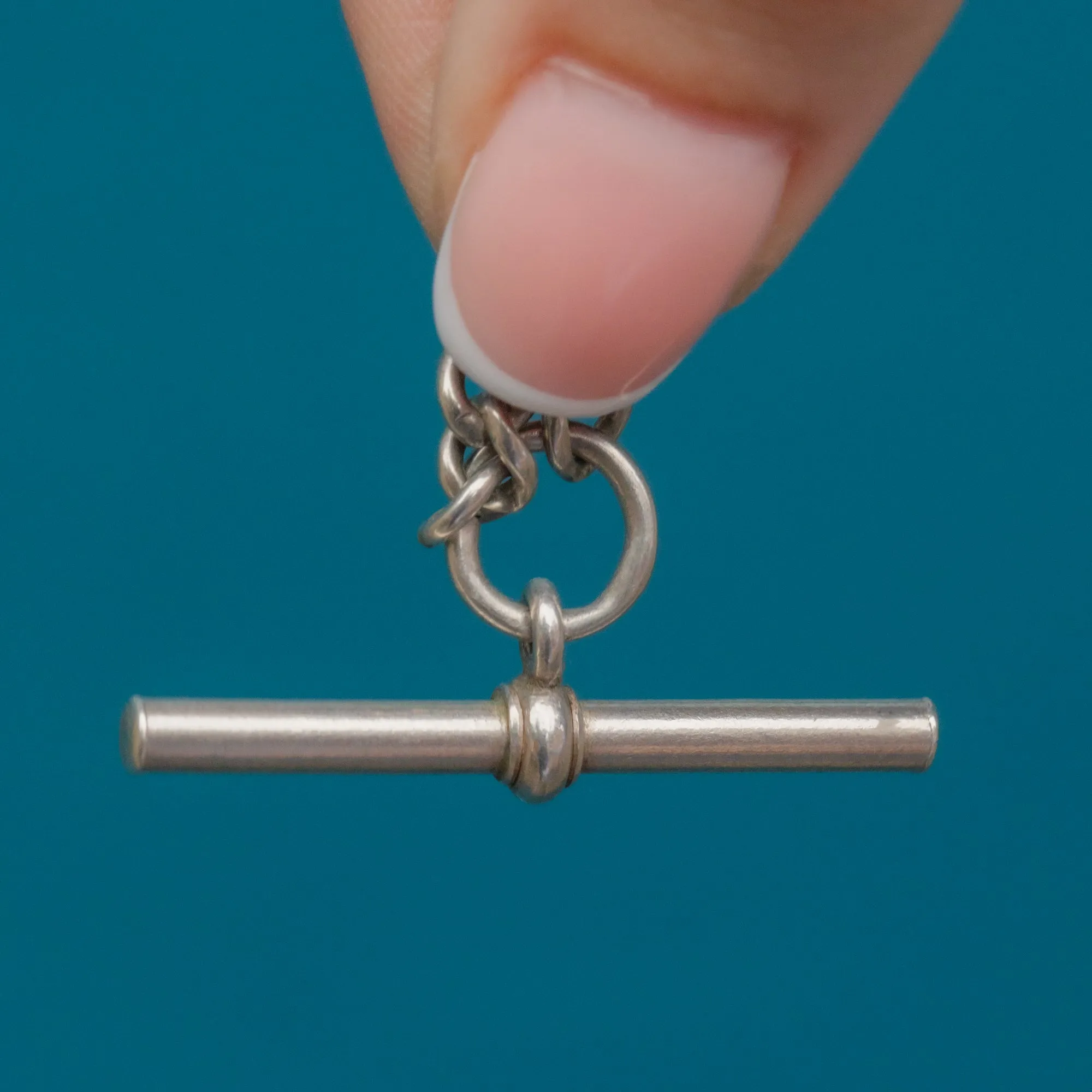 16" Antique Silver Albert Chain, T-Bar and Dog-Clip (30.1g)