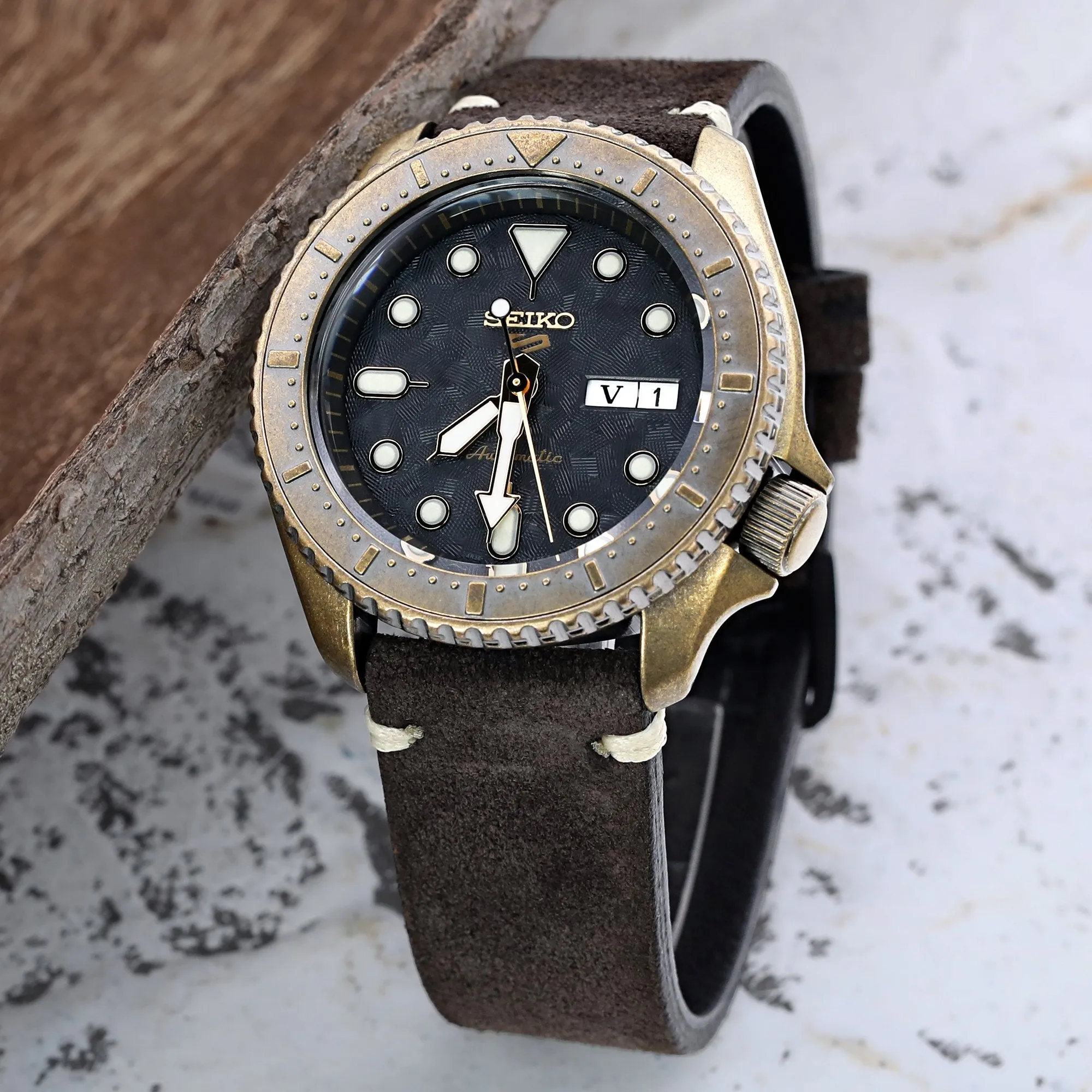 20mm, 21mm, 22mm MiLTAT Dark Brown Genuine Nubuck Leather Watch Strap, Beige Stitching, Sandblasted Buckle