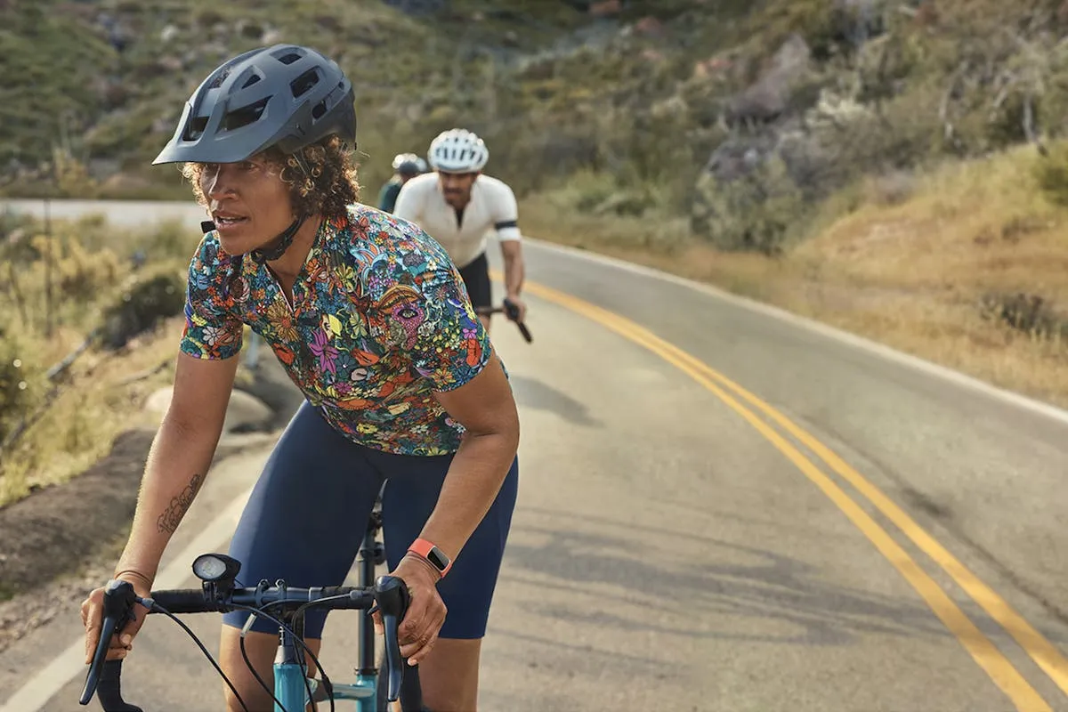 Fitbit Charge 6 Fitness Tracker | Coral