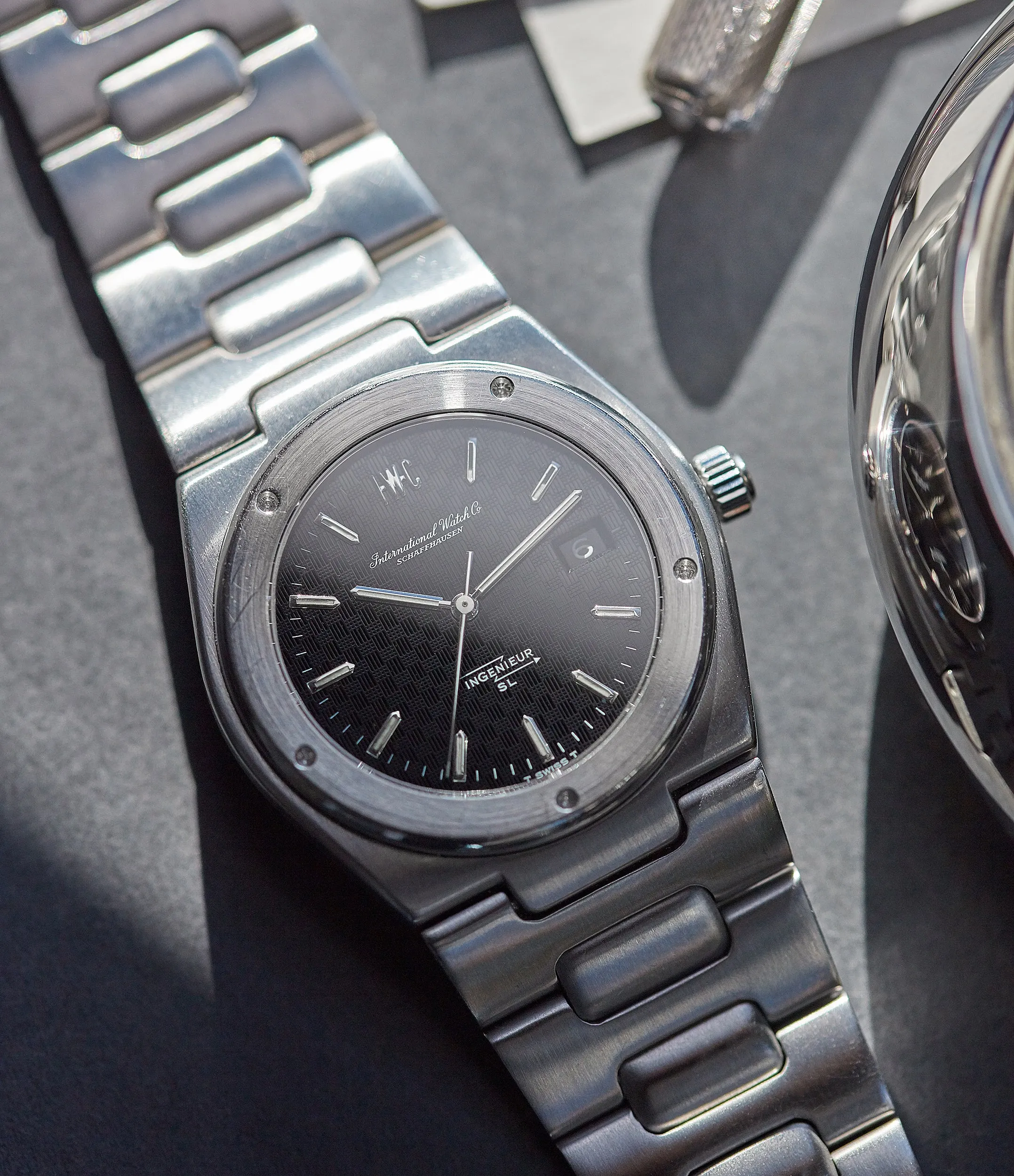 Ingénieur SL | 1832 | Steel