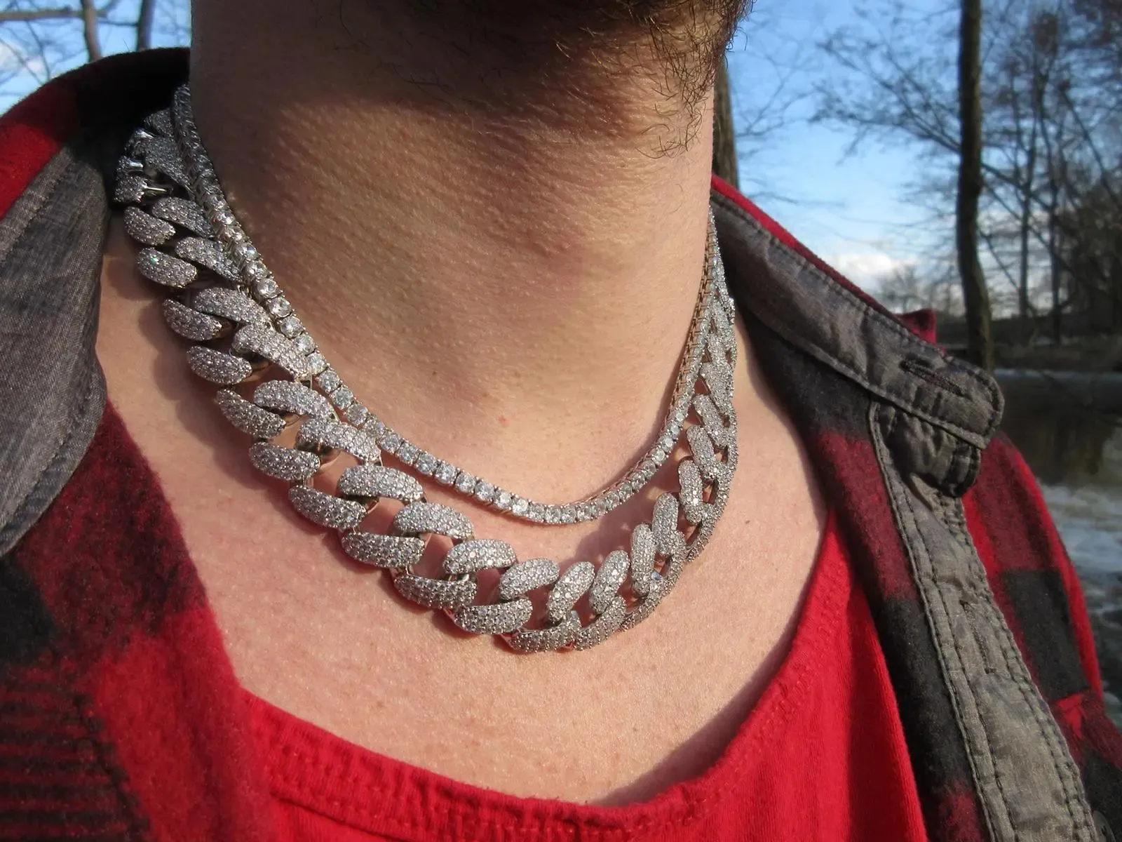 Luxury 18 MM Cuban Link Chain with Radiant Cubic Zirconia
