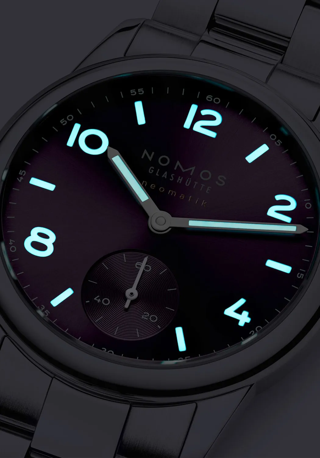 NOMOS Club Sport Neomatik 34 Purple
