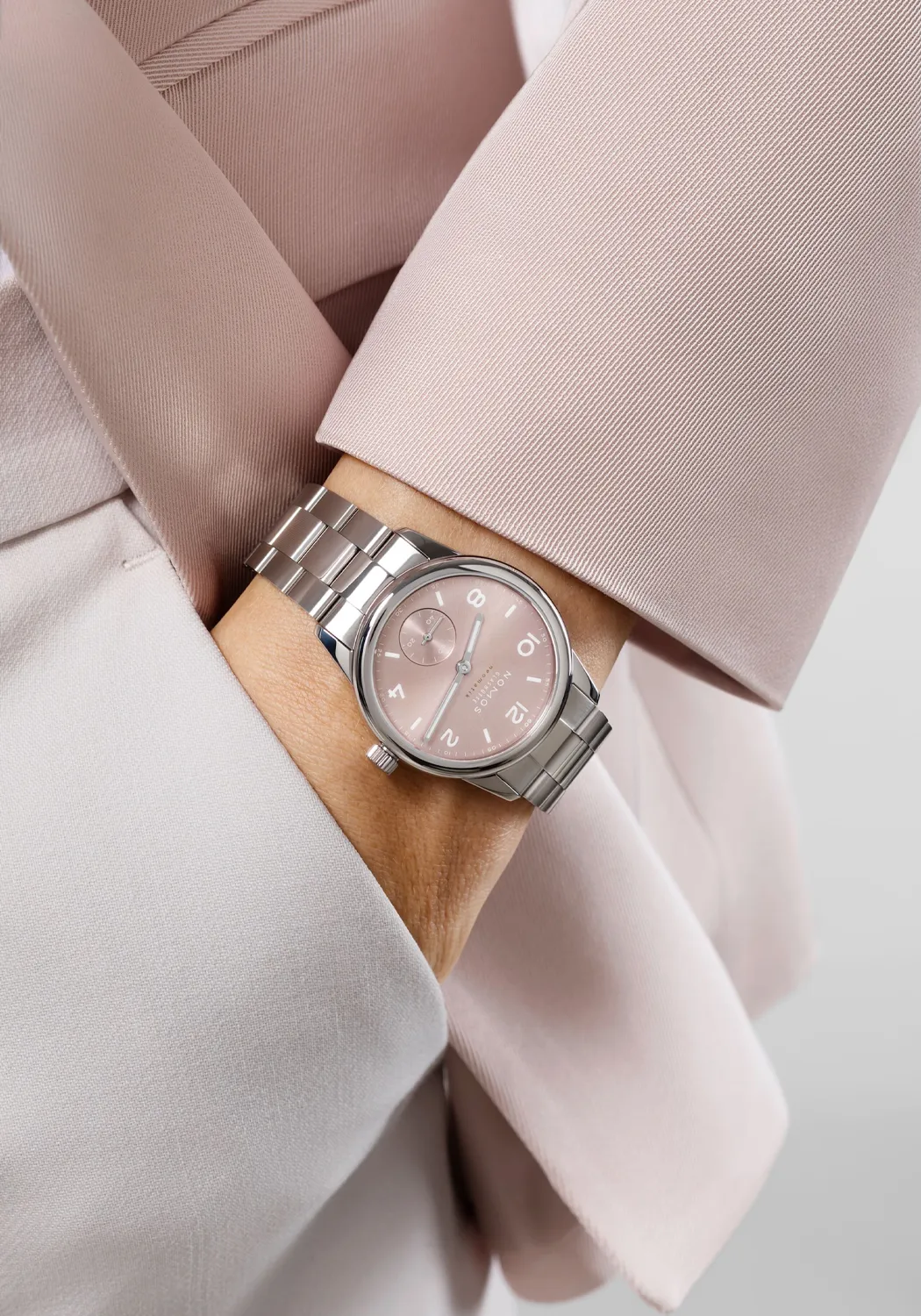 NOMOS Club Sport Neomatik 34 Rosé
