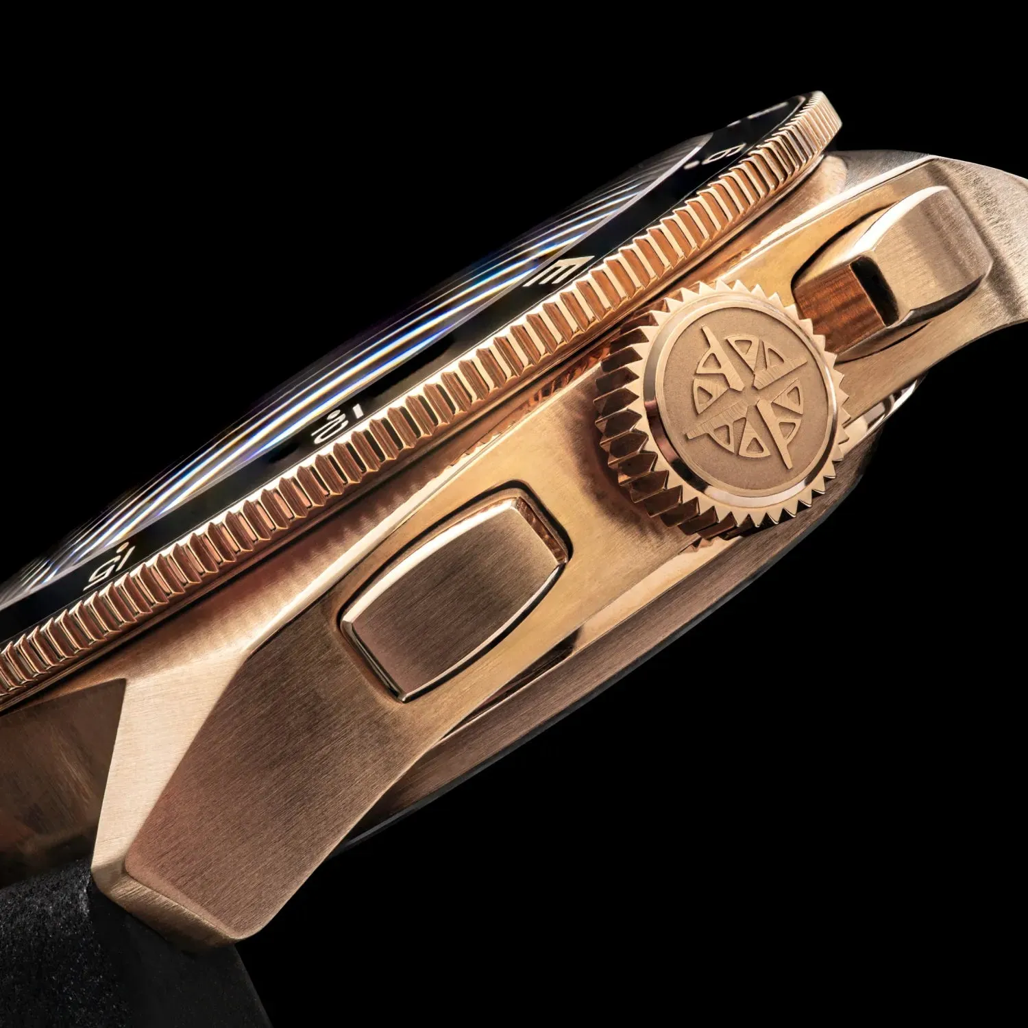 Terra Nova 42.5 Chronograph, Rose Gold